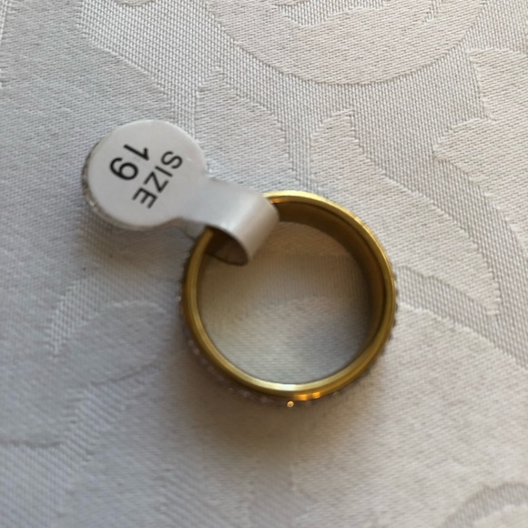 Size 9 Diamond Sparkler Fashion Golden Ring Stainless Steel Band - Picture 6 of 8